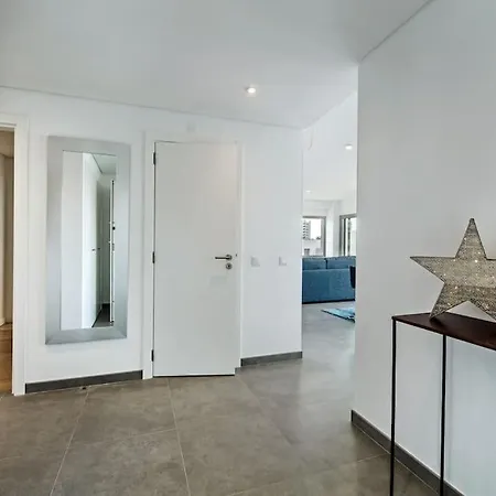 Modern With Terrace In Apartman *